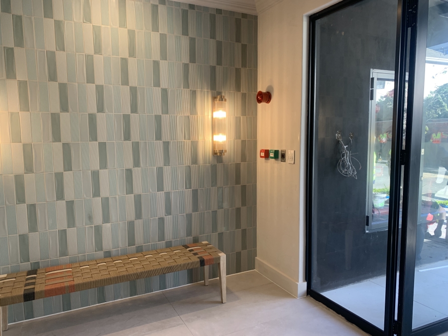 1 Bedroom Property for Sale in Sea Point Western Cape